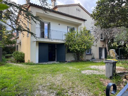 Location Appartement 5 pièces 98m² - Photo 2