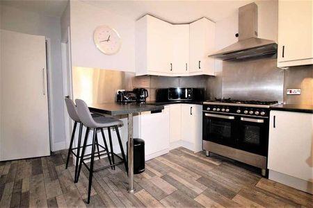 Wingrove Avenue, Newcastle Upon Tyne, NE4 - Photo 5