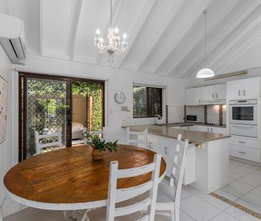 Modern Single Level Villa in a Prime Location - Photo 5