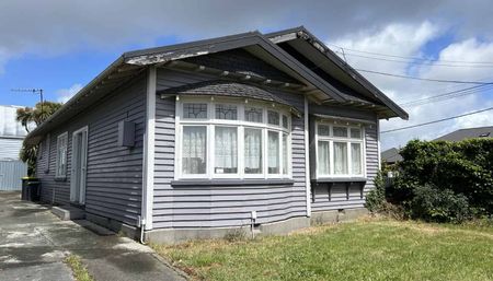 ADDINGTON - 4 BEDROOM, HEAT PUMP, CAT NEG, OSP - Photo 2