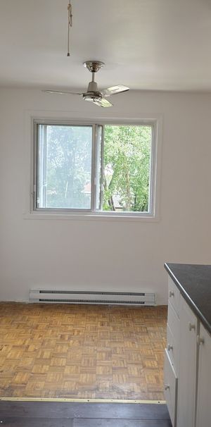 4 1/2 À LOUER À LAVAL - Photo 1