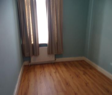 2 bedroom maisonette to rent - Photo 4