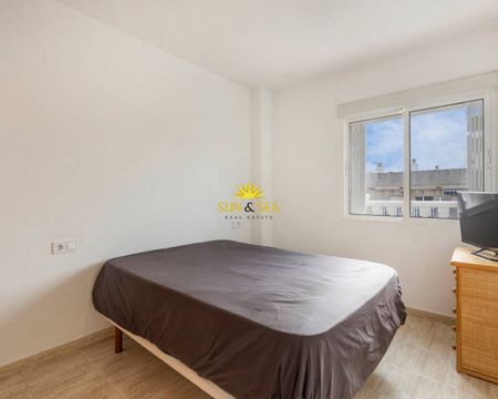 2-BEDROOM PENTHOUSE FOR RENT IN TORREVIEJA - ALICANTE - Photo 5