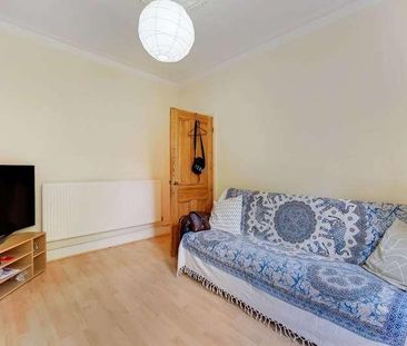 Harold Road, Upton, E13 - Photo 1