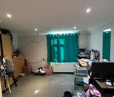 3 bedroom house to rent - Photo 2