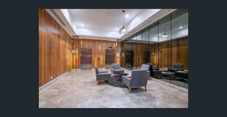 Stylish unfurnished 2-Bedroom Apartment with Resort-Style Amenities in the Heart of Woolloongabba - Photo 5