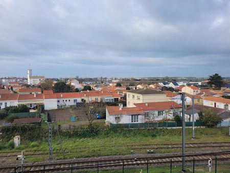 Location appartement 4 pièces, 80.00m², Les Sables-d'Olonne - Photo 3