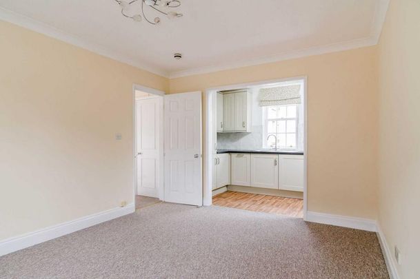 1 bedroom apartment to rent - Photo 1