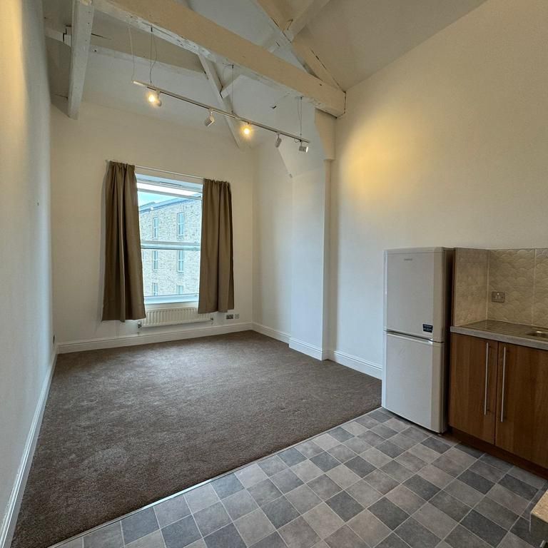 1 bedroom flat to rent - Photo 1