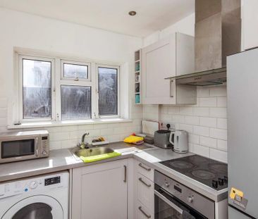 2 bedroom maisonette to rent - Photo 6