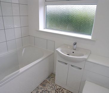 Mellowdew Road, Stourbridge Monthly Rental Of £1,300 - Photo 1