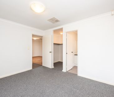 33 Blue Mountain Link, Merriwa WA 6030 - Photo 3