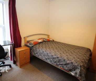 5 bedroom terraced house to rent - Photo 5