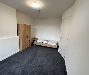 Te huur: Appartement Dorpsweg in Rotterdam - Photo 2