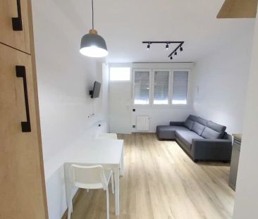 Piso de alquiler en Calle Lucano, Canillejas - Photo 2