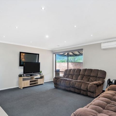 Rooms for Rent – Opposite Deakin University Waurn Ponds - Photo 1