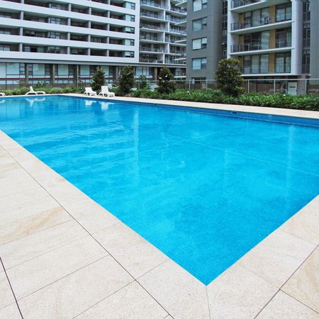 Quiet One Bedroom with Large Balcony & Car Space - Photo 3