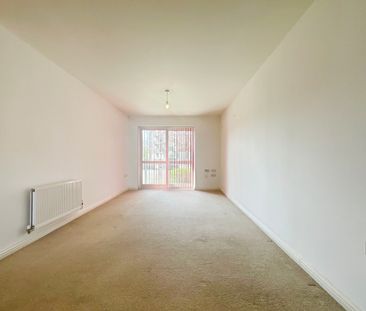 2 bedroom Apartment to let - Photo 5