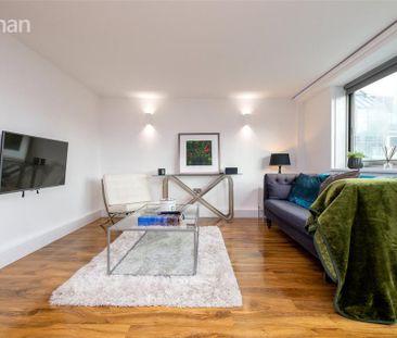 3 bedroom flat to rent - Photo 6