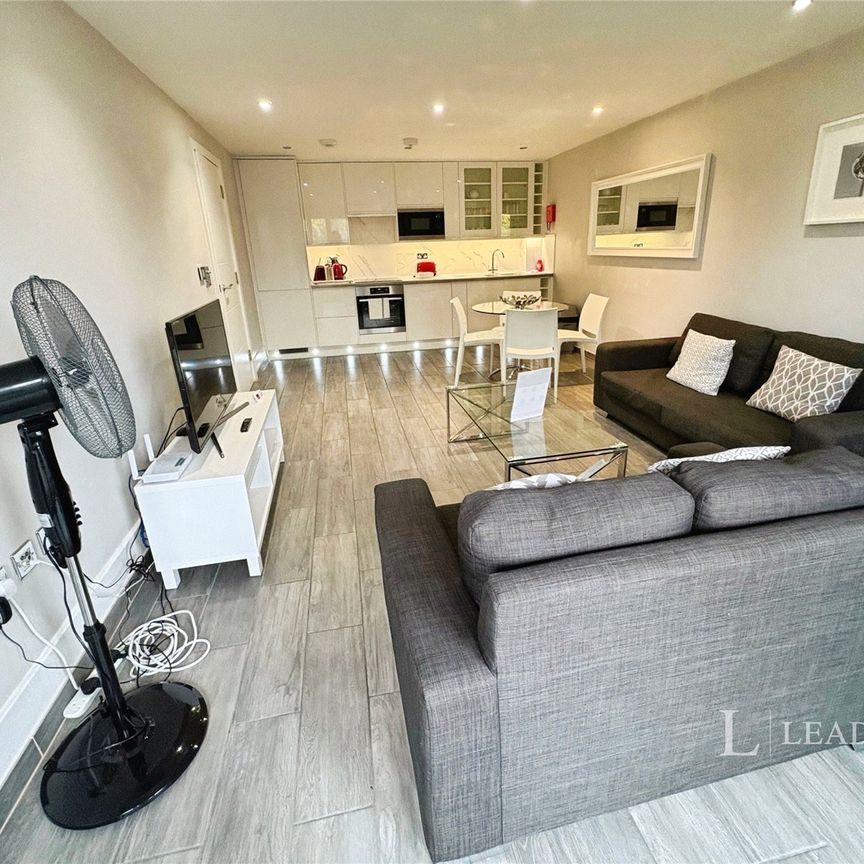 2 bedroom property to rent Denmark Villas, Hove, East Sussex, BN3 - Photo 1