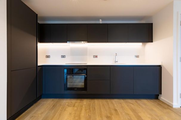 3 bedroom flat to rent - Photo 1