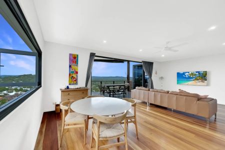 Executive Home with Designated Granny Flat - Photo 4