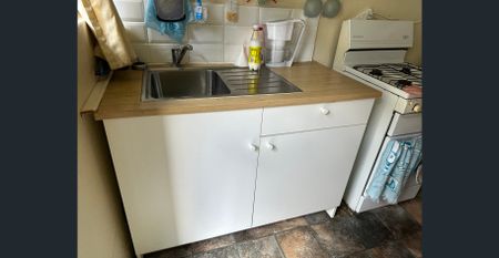 Perfect lowset unit - Photo 2