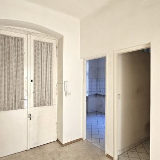 UNBEFRISTETE SINGLE-ALTBAUWOHNUNG BEIM ERLACHPLATZ - Photo 1