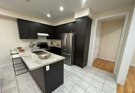 For Lease - 1187 Enchanted Crescent, Pickering, Ontario - Photo 2