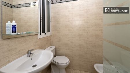 madrid, Community of Madrid 28008 - Photo 4