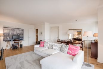 Apartamento T3 na Foz com varanda