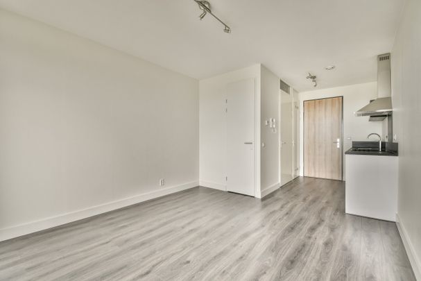 Te huur: Huis Waldorpstraat 1130 in Den Haag - Foto 1
