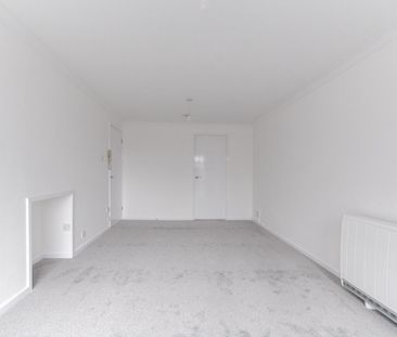 2 bed apartment to rent in Bristol Road South, Birmingham, B31 - Photo 3