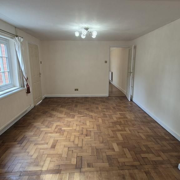 4 bedroom detached house to rent - Photo 1