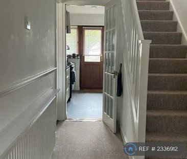 3 bedroom end of terrace house to rent - Photo 5