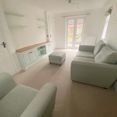 Hobart Crescent - Photo 1