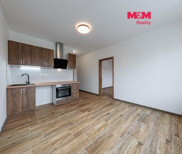 Pronájem bytu 1+1 36 m², náměstí 9. května 756, Chodov - Photo 5