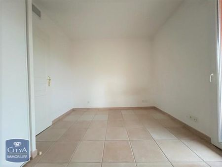 Location Appartement 2 pièces 59m² AIX EN PROVENCE 90ème - Photo 3