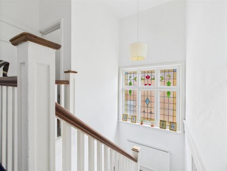 4 bedroom flat to rent - Photo 4