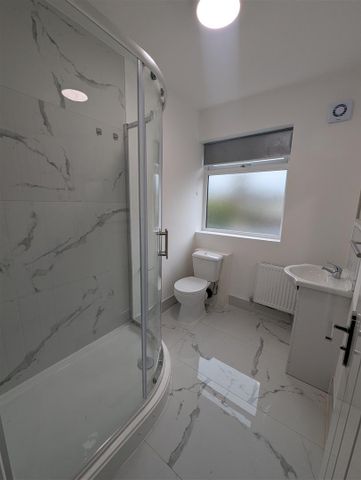 3 Beds - Apartment - - Photo 5