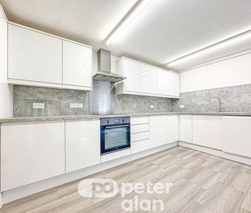 Cardiff Road, Taffs Well, Cardiff - Photo 5