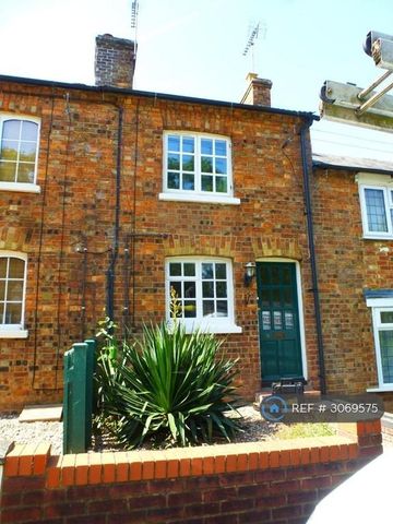2 bedroom terraced house to rent - Photo 5