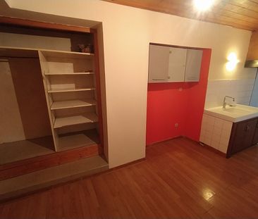 Location Appartement 2 pièces 63m² - Photo 3