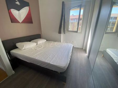 Location Appartement 3 pièces 48m² NICE 06300 - Photo 2