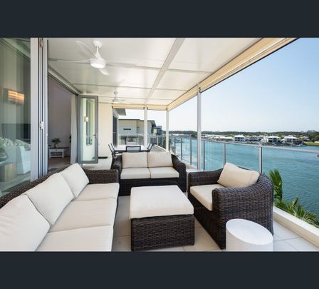 2/59 Milton Avenue, Paradise Point, Qld 4216 - Photo 1
