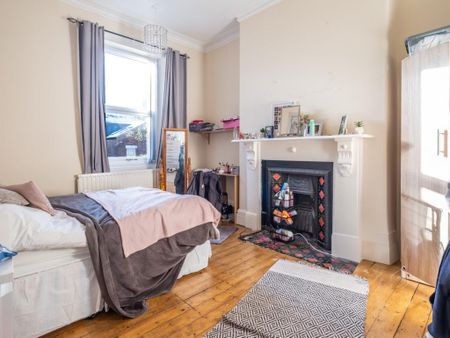 5 bedroom terraced house to rent - Photo 5