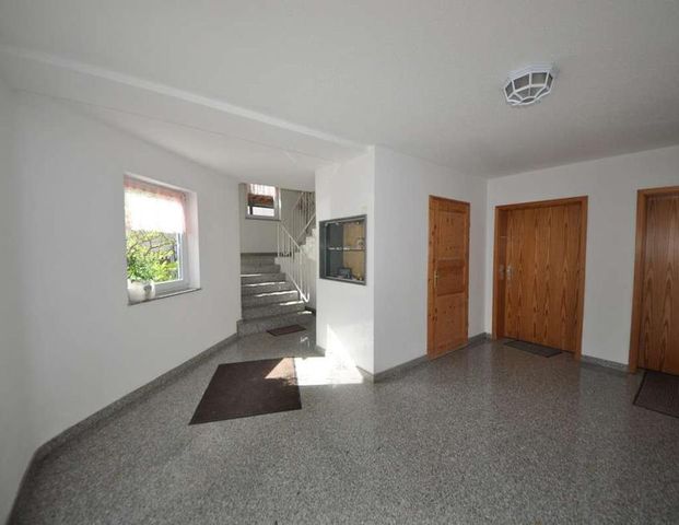 Freundliche 2-Raumwohnung mit Fußbodenheizung / Einbauküche und PKW-Stellplatz - Foto 1