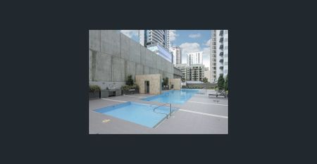 City Life! - Photo 4