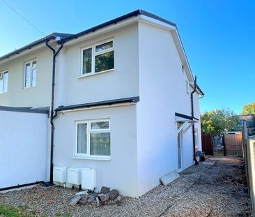 2A Mayfield Close, Addlestone, Surrey, KT15 - Photo 5