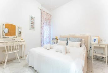 Plaza de Doña Trinidad, Málaga, Andalusia 29007